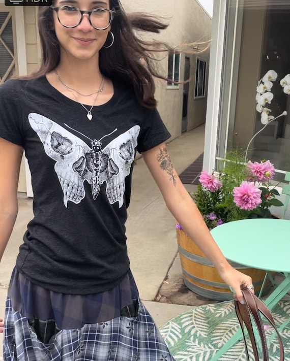 Butterfly skull charcoal Tee