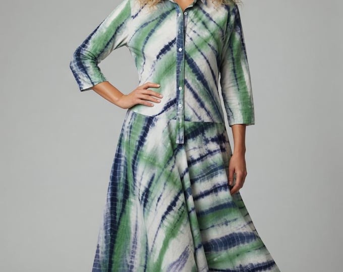 Blue tie dye cotton simple uncomplicated housedress with pockets