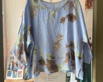 Floral linen oversized top in dusty blue