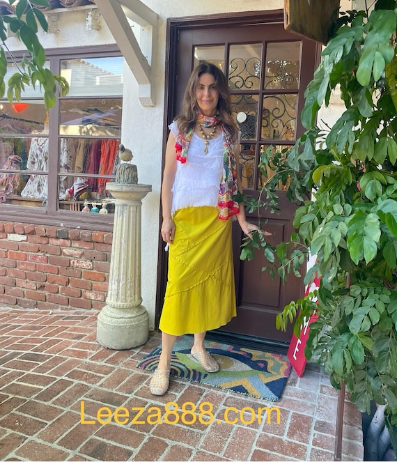 Mustard knit  one size  skirt with elastic waist