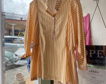 Alice shirt in cotton voile yellow stripe blockprint