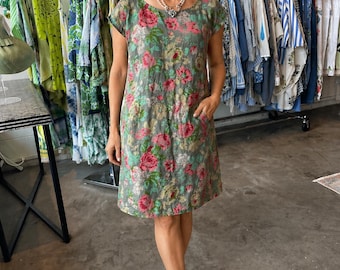 Floral green linen shift dress with short sleeves