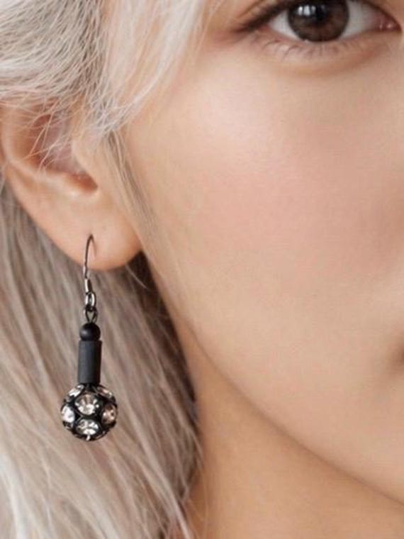 Crystal drop earrings with black