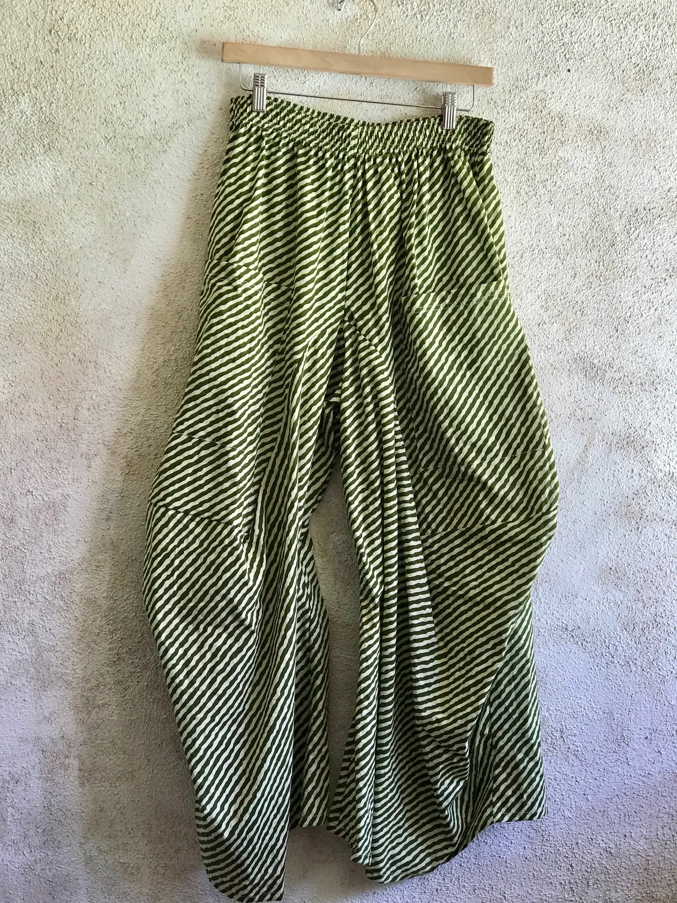 Wavy green striped lagenlook pant