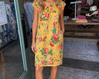 Floral tangerine linen shift dress with short sleeves