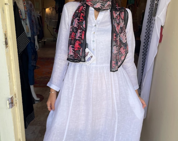 White  linen dress with pockets