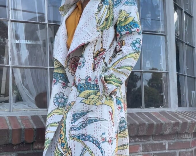 Gorgeous white floral cotton kantha hoodie