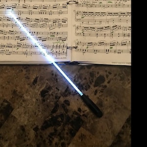 NeedleLite STANDARD Lighted Conductor Baton image 4