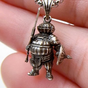 LIMITED  Dark Souls Onion Knight - Siegmeyer of Catarina Necklace, Dark Souls Jewelry,  Silver 950 Dark Souls Jewelry, Onion Knight Necklace