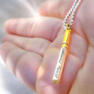 PREMIUM Fanmade Chainsaw Anime &#39;Easy Revenge!&#39; Cigarette Necklace, Handmade Manga-Inspired Jewelry, Perfect Gift for Anime and Chainsaw Fans
