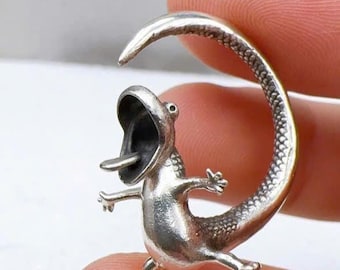 EXCLUSIVE Screaming Lizard Wrap Ring - Handcrafted 950 Sterling Silver Animated Character Band - Whimsical Reptile Jewelry - Comedy Fan Gift