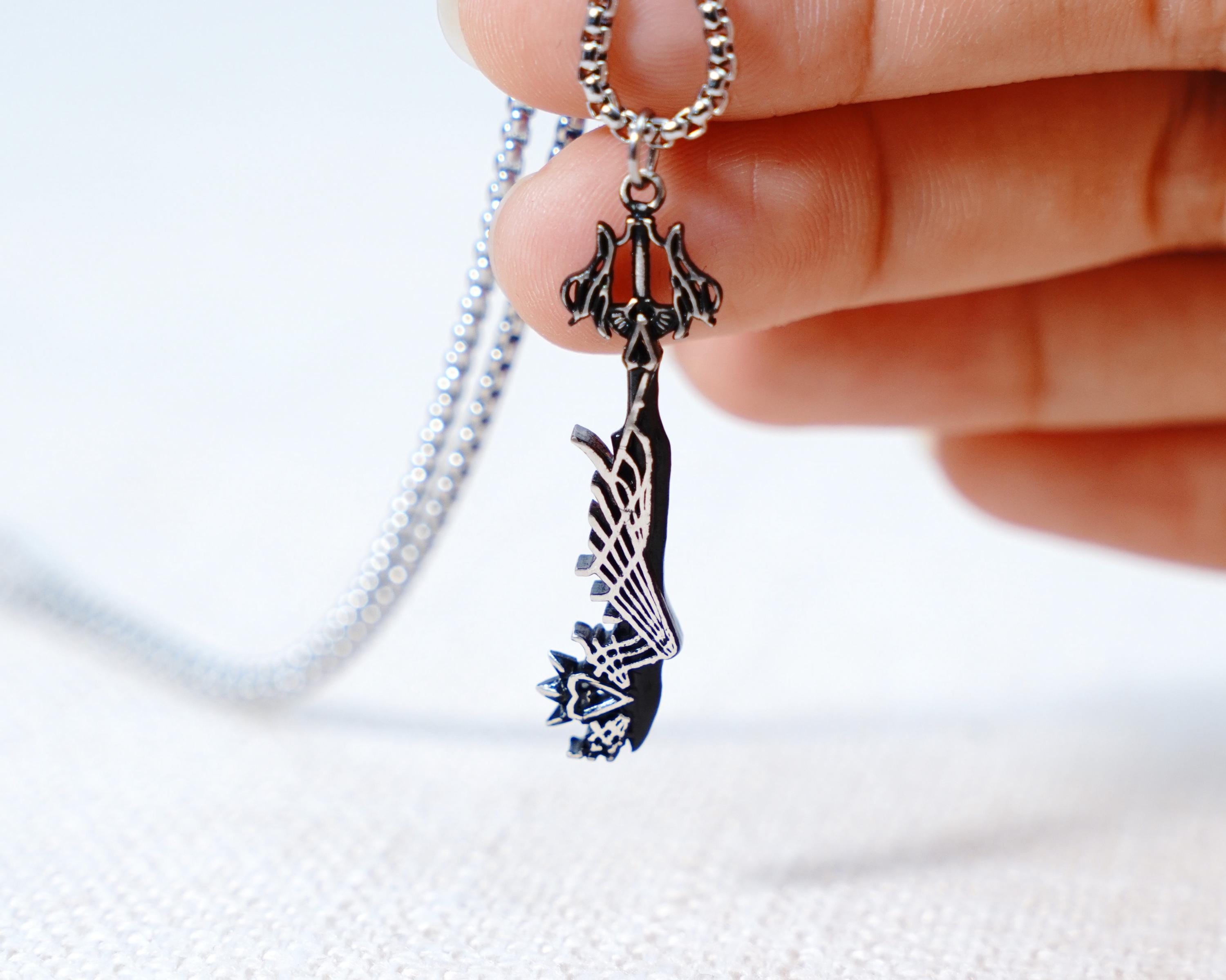 PREMIUM Kingdom Hearts Oathkeeper Keyblade Pendant, Keys 950 