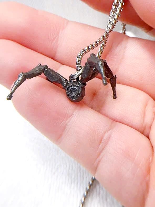 ARC Raiders Leaper Necklace, Silver 950 Pendant, Sci Fi Gamer