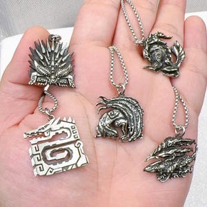 EXCLUSIVE Fanmade Monster Hunter - Monster Symbol V2 Necklace - Handmade Silver 950 Pendant Inspired, Gore Magala, Valstrax and Zinogre