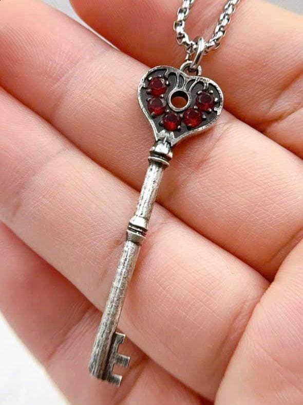 限定版 バイオハザード2 リメイク プレシンクトキーペンダント