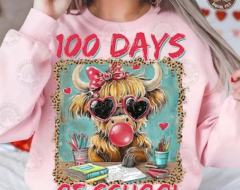 PNG de "Felices 100 días de clases": Diseño de vaca de las tierras altas para regalar en la camiseta de la vida docente, descarga digital
