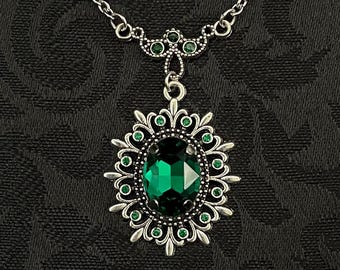 Emerald Green Fleur De Lis Lys French Lily Flower Gothic Victorian Elven Elvish Elf Antiqued Silver Filigree Necklace Choker Pendant