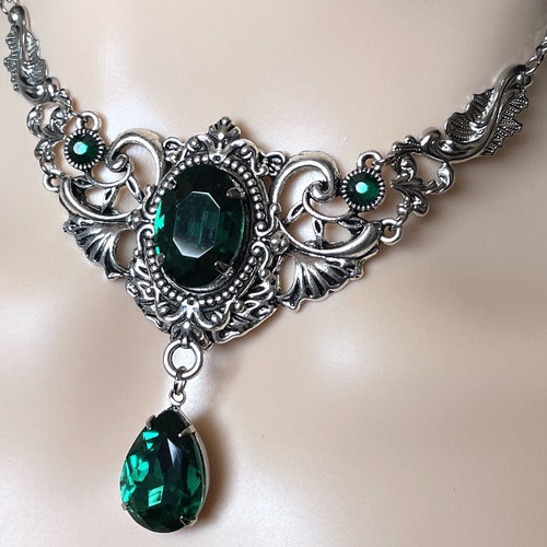 Emerald Victorian Gothic Choker Green Jewel Renaissance - Etsy