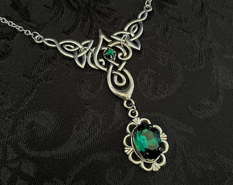 Emerald Green Irish Motherhood Celtic Knot Antiqued Silver Necklace Choker Pendant Wedding Bridal Bridesmaid Medieval Renaissance