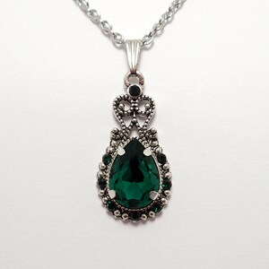 Emerald Pendant Necklace, Smulated Gem, Fleur De Ls Vctoran