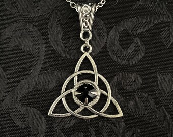 Jet Black Onyx Engagement Irish Celtic Trinity Knot Triquetra Antiqued Silver Unity Pagan Triple Goddess Knotwork Necklace Choker Pendant