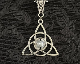 White Pearl Engagement Irish Celtic Trinity Knot Triquetra Antiqued Silver Unity Pagan Triple Goddess Knotwork Necklace Choker Pendant