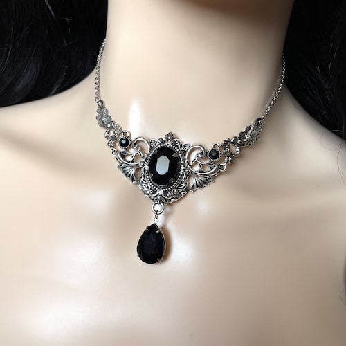 アクセサリー Old Black Onyx Gothic Design Necklace Amazon.com: Vintage Black Onyx Pendant Necklace for Women