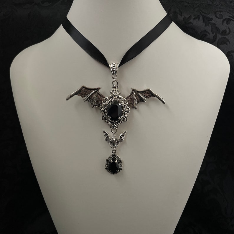 Jet Black Onyx Filigree Antique Silver Vampire Winged Bat Queen Vampyre Undead Goth Gothic Victorian Necklace Choker Pendant 14-18" Black Ribbon