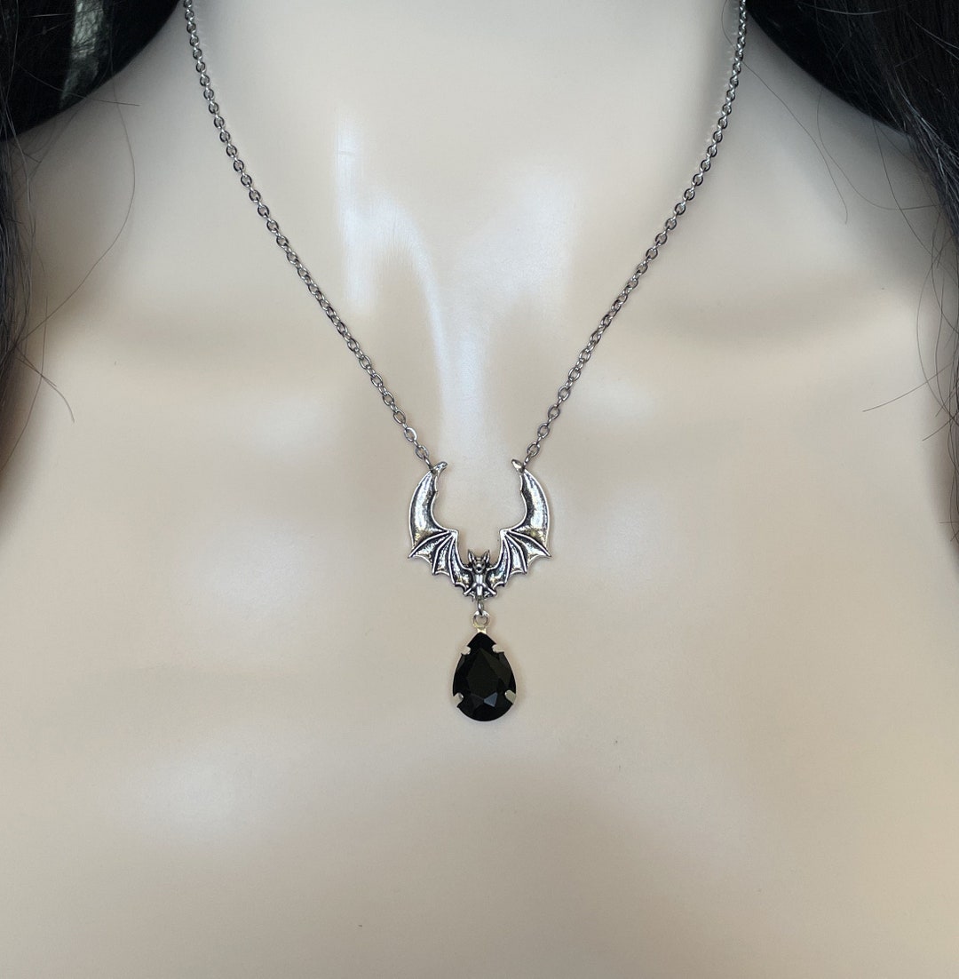 Jet Black Onyx Vampire Queen Crescent Moon Goddess Bat Gothic Goth ...