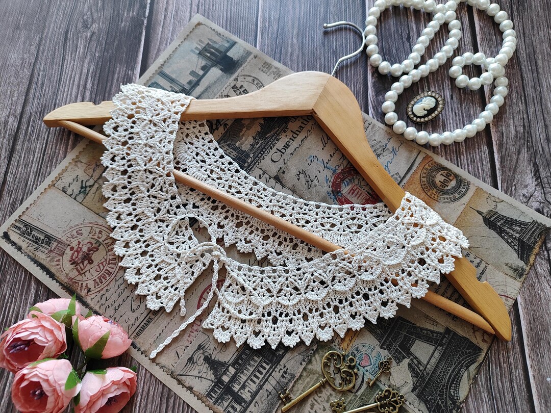 Vintage Hand Crocheted Collars Handmade Black White Cream Detachable Cottagecore Vintage Hand Crocheted Collars Handmade Black White Cream  main image 4