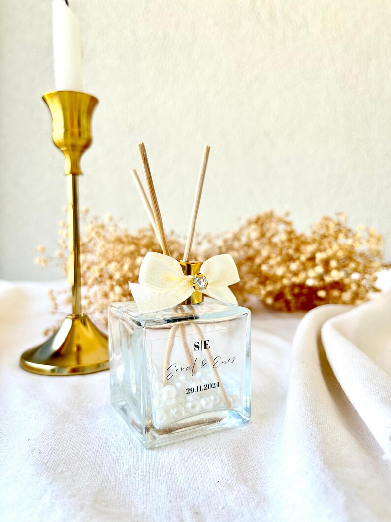 Wedding Reed Diffuser Favors - Personalized Room Fragrance - Gift for ...