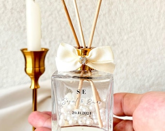 Wedding Reed Diffuser Favors - Personalized Room Fragrance - Gift For Guests - Unique Wedding Favors - Bridal Shower Favors