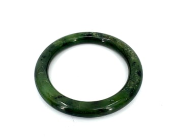 vintage Nephrite Jade Bangle Bracelet