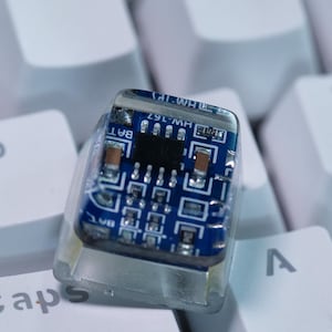 Blue Circuit Board Chip Keycap Set, Artisan Keycap for MX Cherry Switches, Handcrafted Resin Keycap, Unique Tech-Inspired Gift for Him
