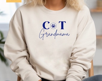 Cat Grandma Sweatshirt, Custom Name Gift for Gigi, Cat Lover Shirt, Cat Owner Sweater, Cat Mama Shirt, Womens Sweatshirt, Cat Mom Gifts