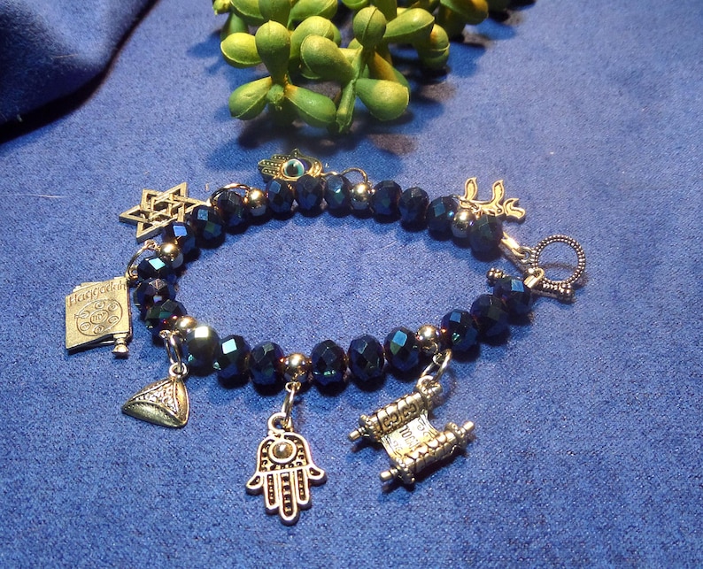 Passover Blue Beaded Jewish Charm Bracelet with Hagaddah Charms Star of David Modern Judaica Jewelry 161 MetBlue7.75