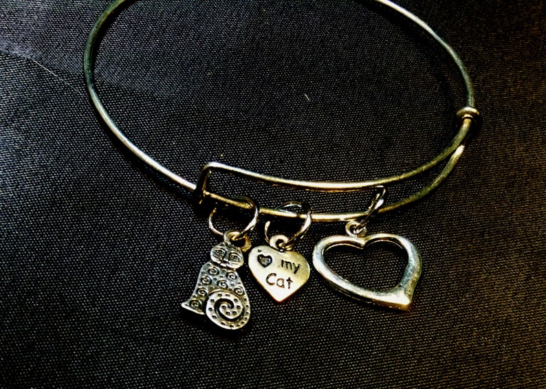Cat Lovers Bangle Bracelet, Charm Bracelet, Gifts for Her, Adjustable Stacking bracelets, Minimalist Jewelry, Mom Gift Cat spiral charm