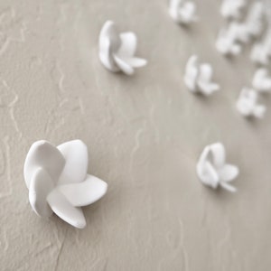 Anpassbare Blumenwanddekor