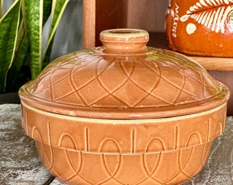 Mid Century Modern Vintage Watt Stoneware Bowl with Lid | Classic Loop Pattern | Made in USA | Vintage Ceramic Kitchenware | 1940's Era