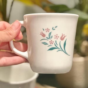 Retro 80s Corelle Corning Ware Rosemarie Coffee Mug Set - Charming Pink Tulip Floral Design - Mint Condition - Corell Mugs