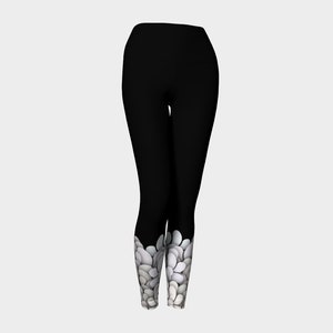 Black And White - Petals Yoga Leggings