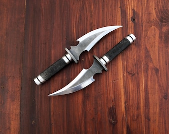 Red Hood Knife: Handmade Jason Todd Replica, Anime Cosplay Prop