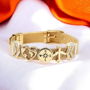 Pulsera de malla con dijes chapados en oro personalizables para mujer / Brazalete de acero inoxidable con cuentas y letras elegantes / Regalo ajustable para pareja
