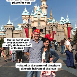 May include: Tips for optimal photo placement at a theme park. The text advises to avoid selfies, stand in the center of the photo, and leave space at the top of the photo. The image shows a couple posing in front of a castle.