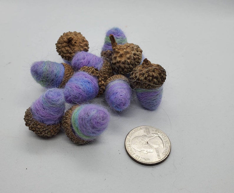 Rustic Needle Felted Acorns, Mermaid hair, Felt Decorations, Bowl Fillers, Vase Fillers, Primitive Decor, Home Decor image 4