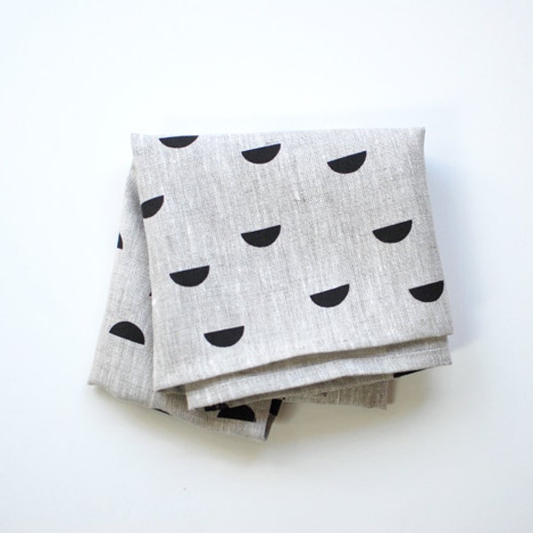 scales tea towel - black / natural