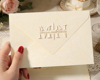 Embosseur de mariage monogramme personnalisé pour enveloppe de mariage, estampe de sceau en métal d'initiale de mariage, gaufrage d'enveloppe de mariage, estampe de faire-part de mariage