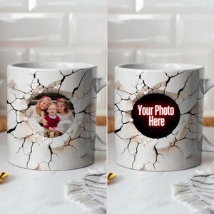 3D Loch in einer Becherverpackung, 11 Unzen, 15 Unzen Bechervorlage, rissige Wandbecherverpackung, Fotobecherverpackung, Sublimationsbecherdesign, sofortiger digitaler Download PNG