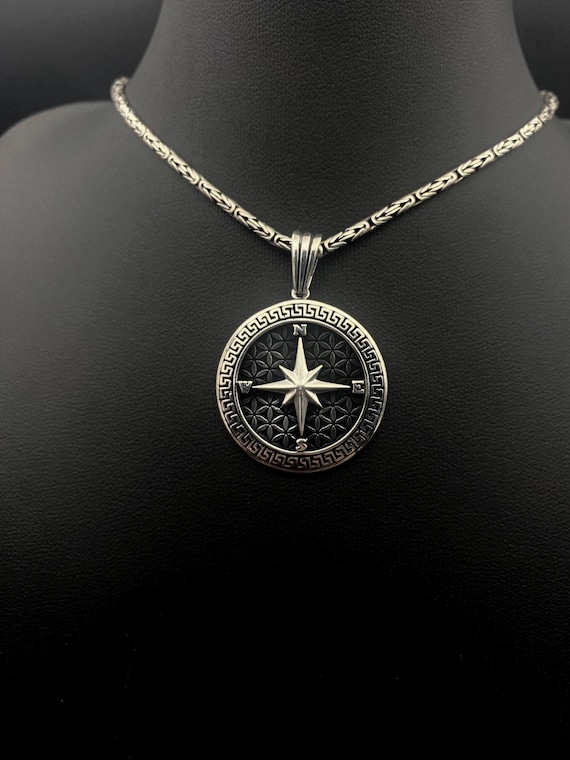 Nautical Silver Compass Pendant, Medallion Compass Star Silver Necklace, 925 Sterling Silver, Gift Sailor Jewelry, North Star Pendant Gift