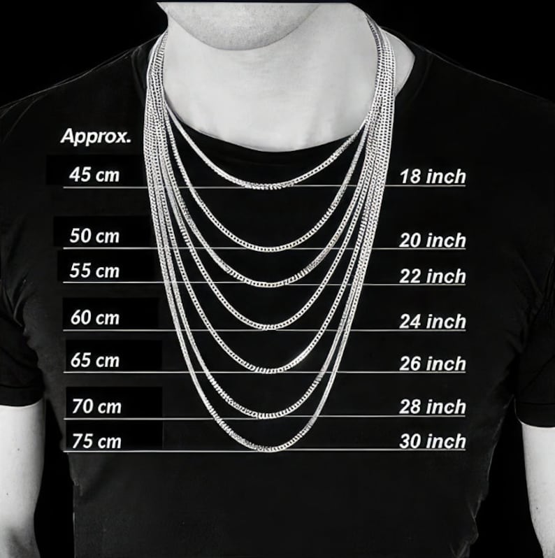 Puede incluir: Collares de cadena plateados de varias longitudes, mostrados en una persona. La imagen muestra cadenas de 45 cm a 75 cm, con las medidas correspondientes de 18 pulgadas a 30 pulgadas. El texto "Approx." es visible.